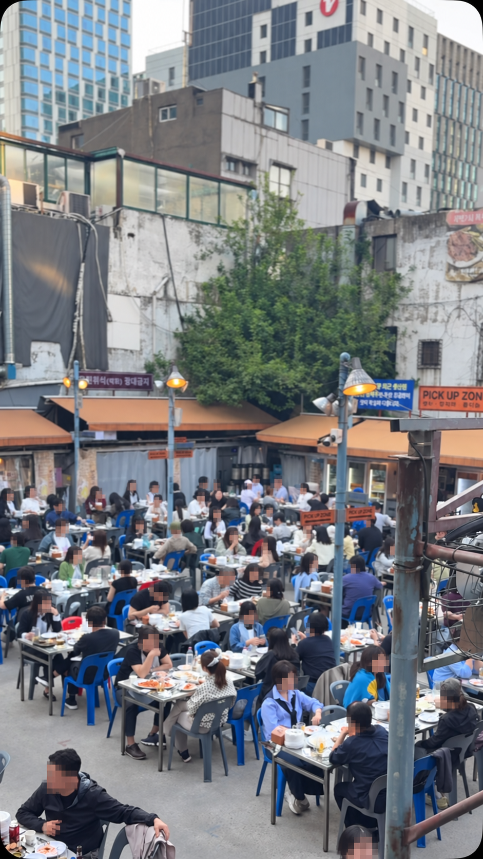 Official Dalmaji Gwangjang Barbecue outdoor seating photo at night