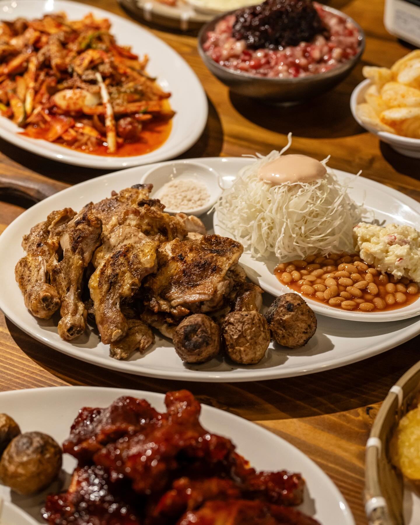 Official Dalmaji Gwangjang Barbecue official menu photo of barbecue chicken with side dishes