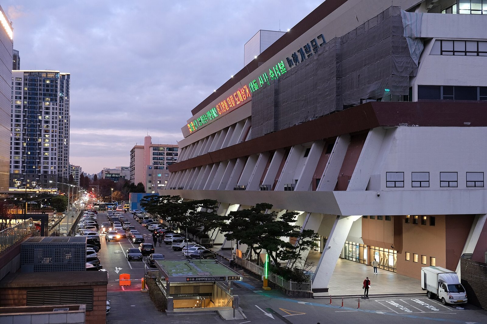 Exterior of Seoul Express Bus Terminal in December 2022