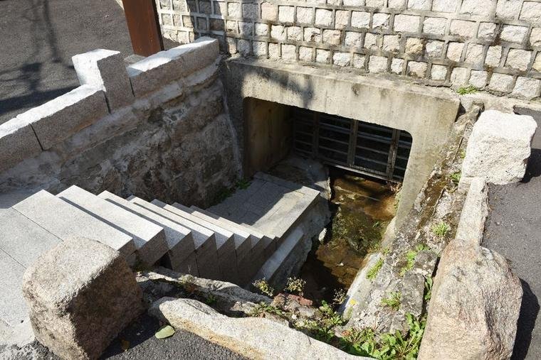 Stone steps at the historic Wonseo-dong Public Laundry Site in Seoul